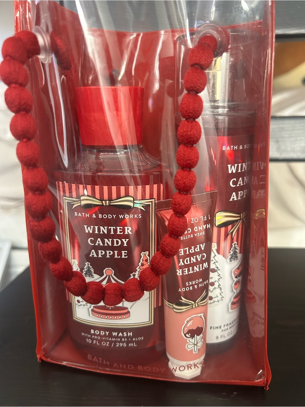 Bath & Body Works Winter Candy Apple Set - Red
